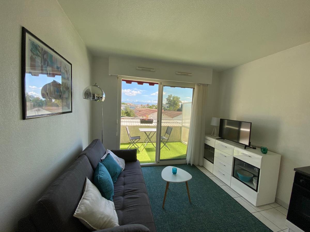 Royal Park Apartment Вилньов Любе Екстериор снимка